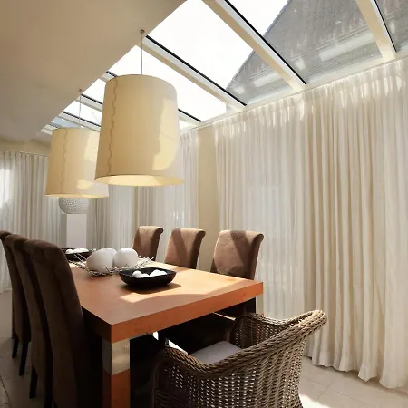 Дом отдыха Holiday In With Private Terrace And Garden *